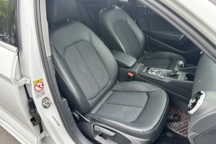 Used Audi A3 2019 Limousine 35 TFSI Fashion Edition China VI Emission Standard Right Front Seat