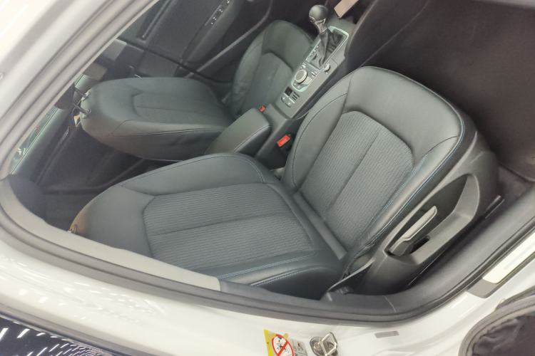 Used Audi A3 2019 Limousine 35 TFSI Fashion Edition China V standard Right Front Seat