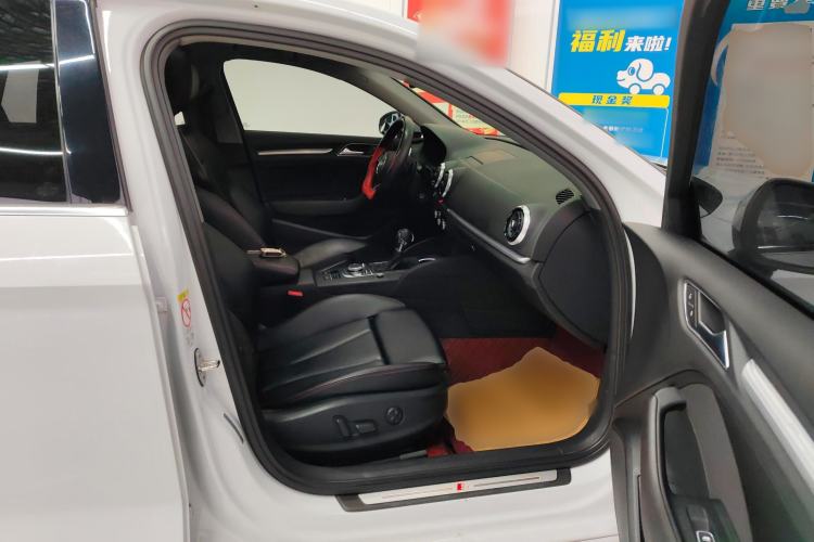 Used Audi A3 2019 Limousine 35 TFSI Sport Edition China V Emission Standard Right Front Seat