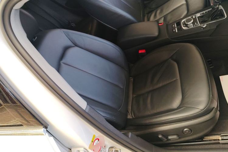 Used Audi A3 2019 Limousine 35 TFSI Style Version China V Emission Standard Right Front Seat