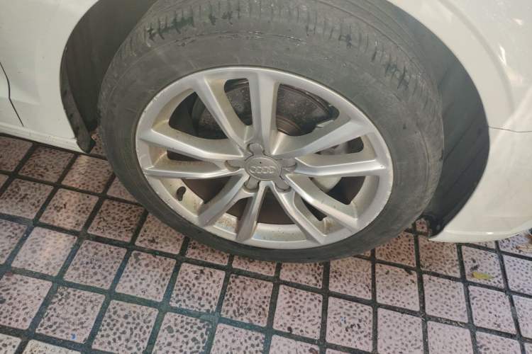 Used Audi A3 2019 Limousine 35 TFSI Ambition China V Right Front Wheel Hub