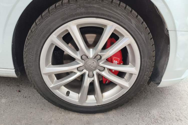 Used Audi A3 2019 Limousine 35 TFSI Ambition China V Right Front Wheel Hub