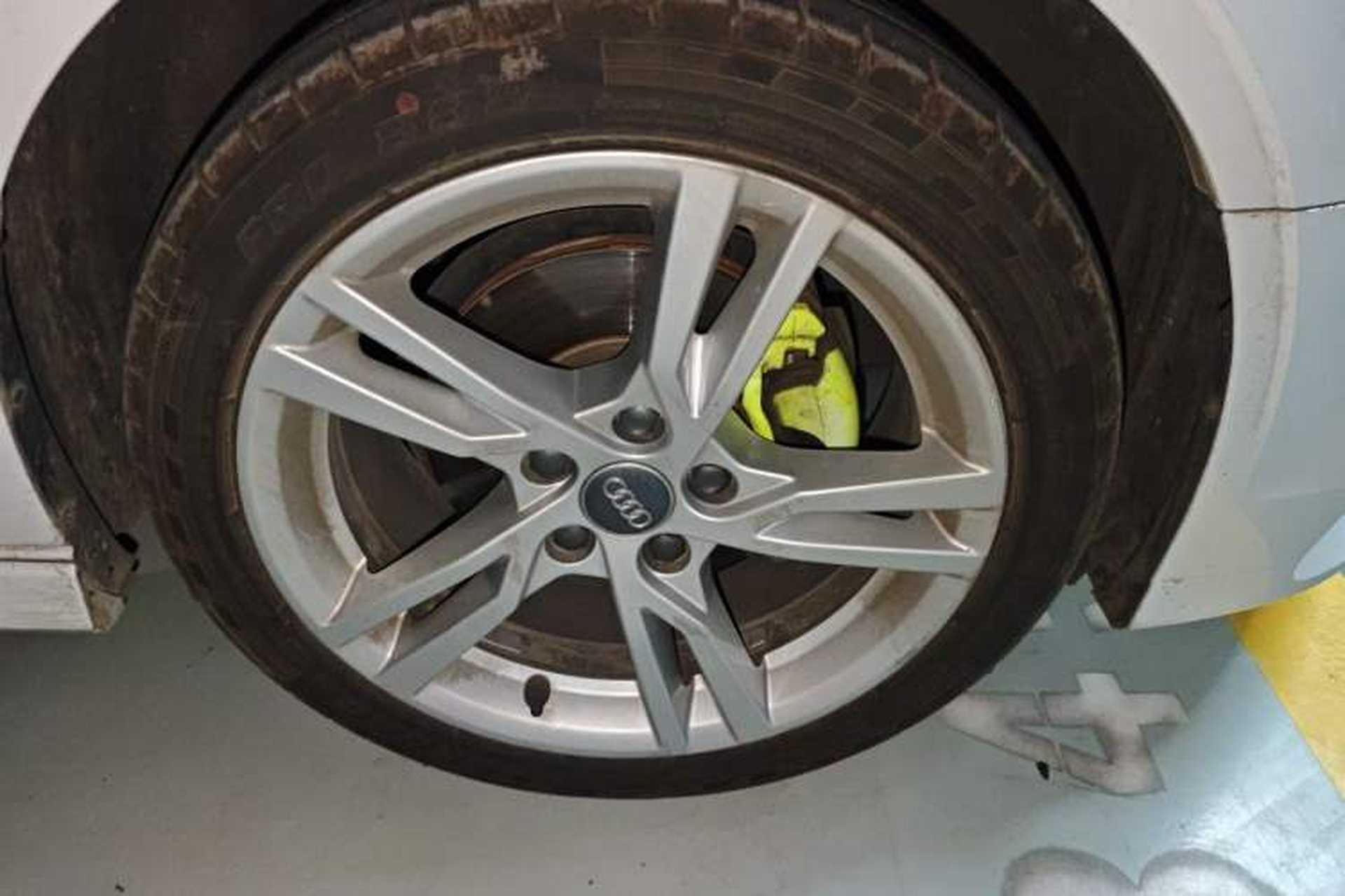 Used Audi A3 2019 Limousine 35 TFSI Fashion Edition China VI Emission Standard Right Front Wheel Hub