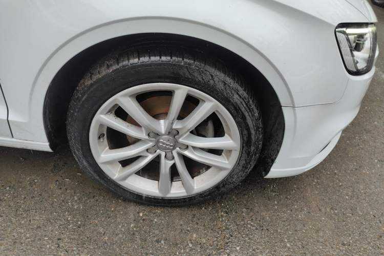 Used Audi A3 2019 Limousine 35 TFSI Ambition China V Right Front Wheel Hub