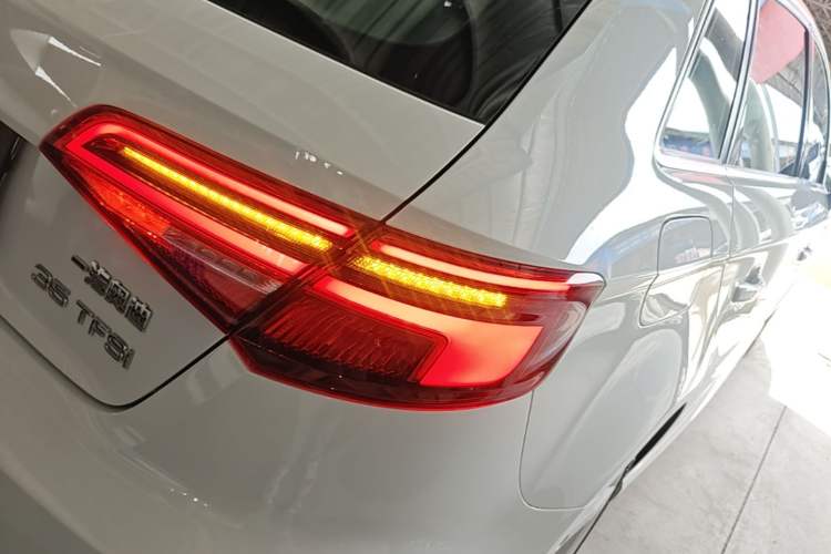 Used Audi A3 2019 Sportback 35 TFSI Fashion Edition China V Right Rear Taillight