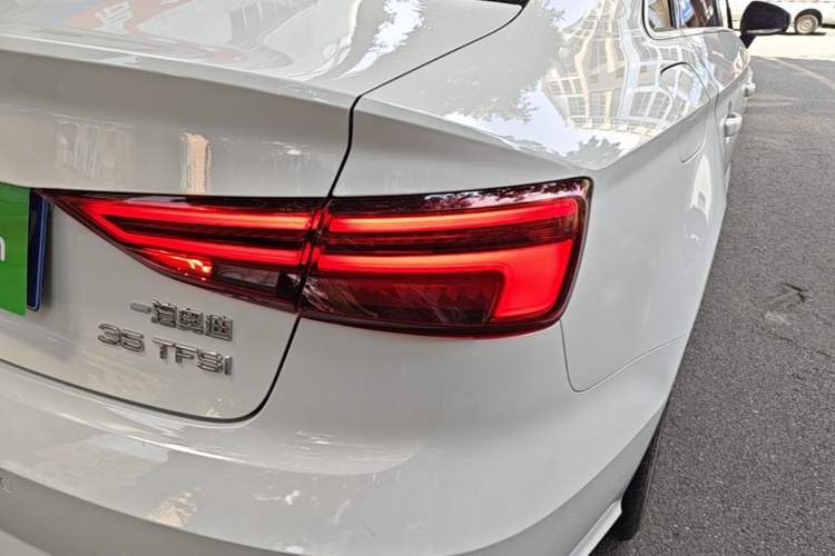 Used Audi A3 2019 Limousine 35 TFSI Ambition China VI Right Rear Taillight