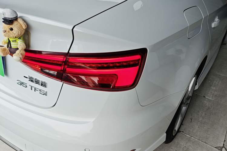 Used Audi A3 2019 Limousine 35 TFSI Fashion Edition China V standard Right Rear Taillight