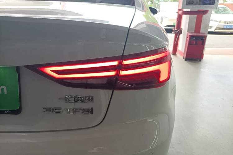 Used Audi A3 2019 Limousine 35 TFSI Ambition China VI Right Rear Taillight