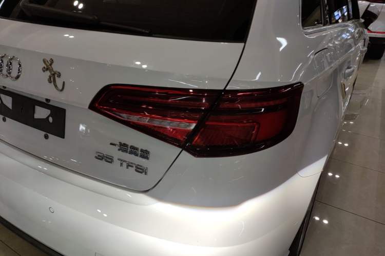 Used Audi A3 2019 Sportback 35 TFSI Fashion Edition China V Right Rear Taillight