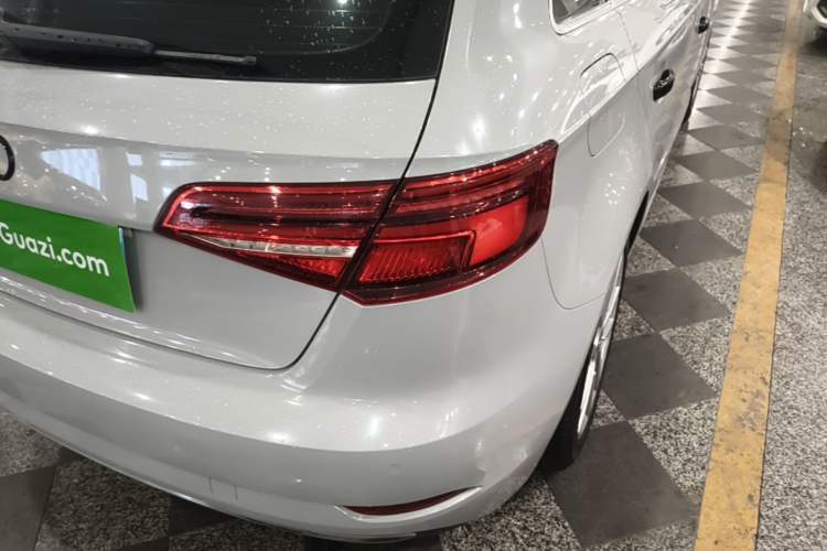 Used Audi A3 2019 Sportback 35 TFSI Ambition China VI Right Rear Taillight