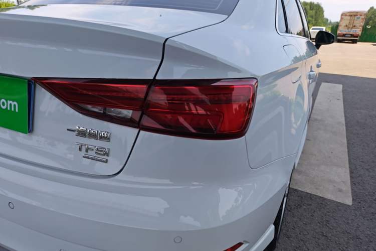 Used Audi A3 2019 Limousine 35 TFSI Fashion Edition China VI Emission Standard Right Rear Taillight