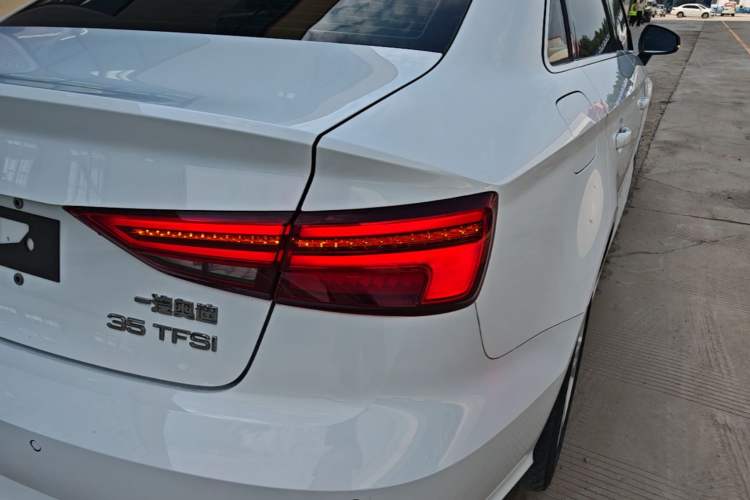 Used Audi A3 2019 Limousine 35 TFSI Ambition China VI Right Rear Taillight