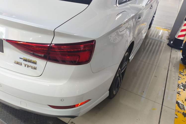 Used Audi A3 2019 Limousine 35 TFSI Sporty Version China VI Right Rear Taillight