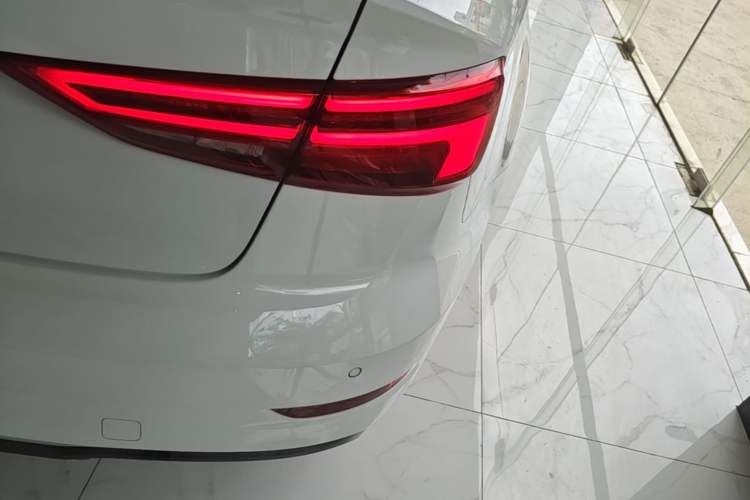 Used Audi A3 2019 Limousine 35 TFSI Fashion Edition China VI Emission Standard Right Rear Taillight
