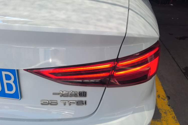 Used Audi A3 2019 Limousine 35 TFSI Fashion Edition China VI Emission Standard Right Rear Taillight