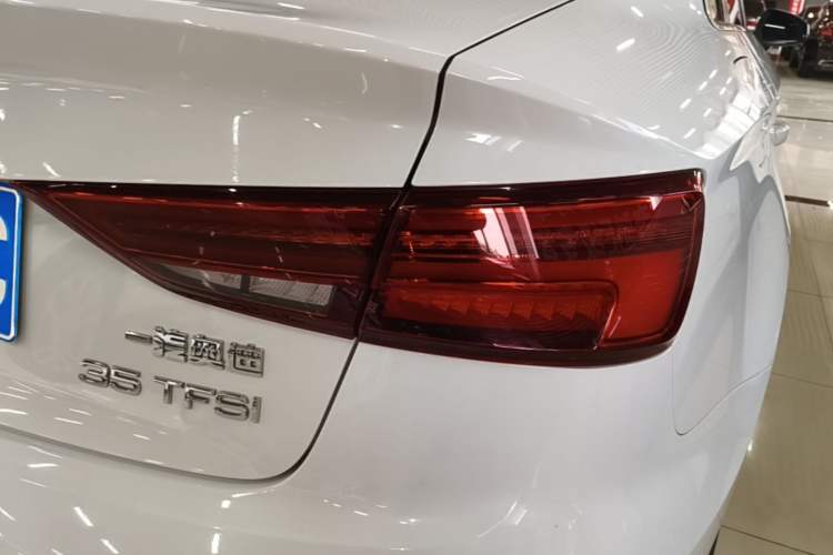 Used Audi A3 2019 Limousine 35 TFSI Fashion Edition China VI Emission Standard Right Rear Taillight