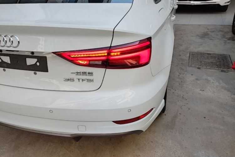Used Audi A3 2019 Limousine 35 TFSI Fashion Edition China VI Emission Standard Right Rear Taillight