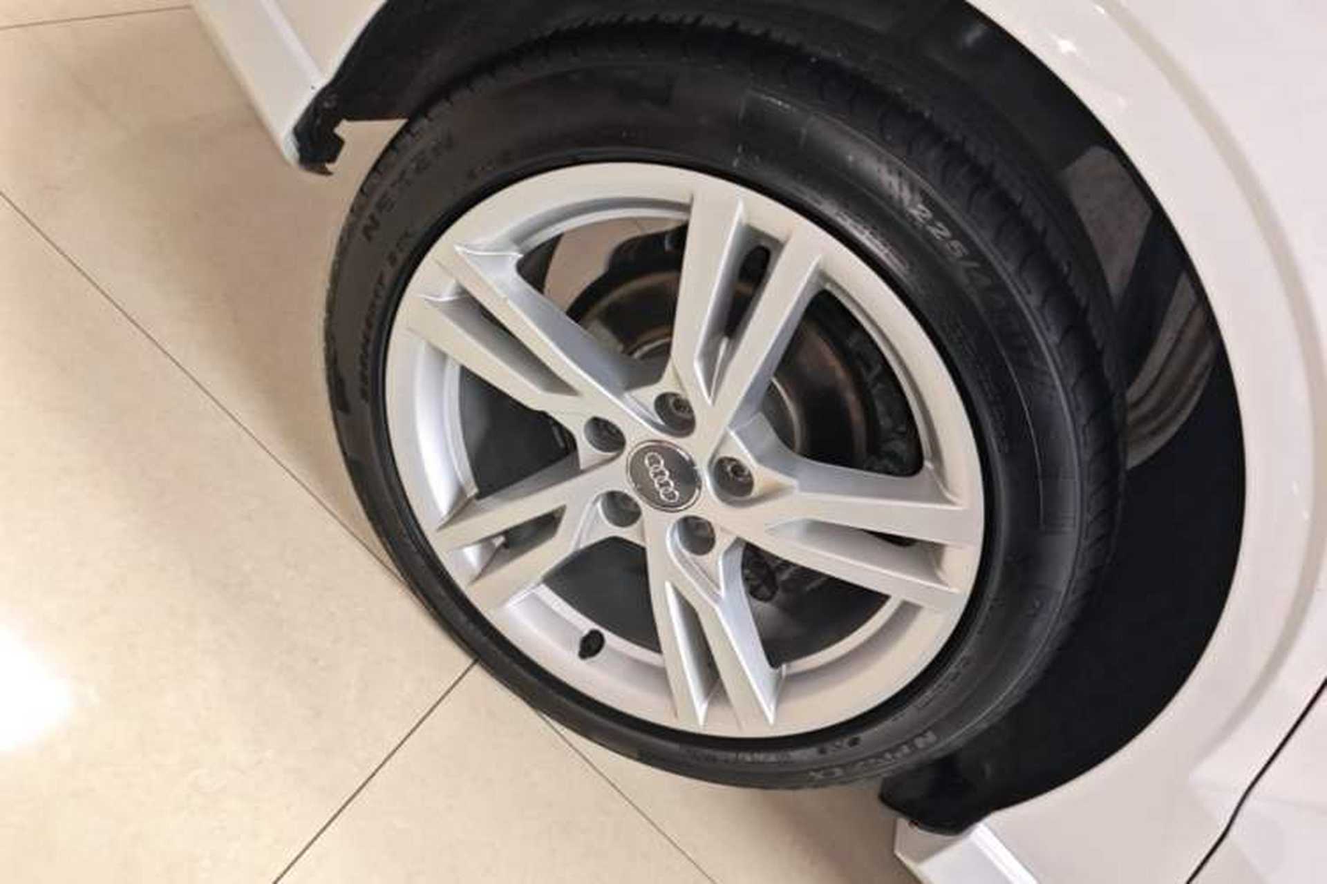 Used Audi A3 2019 Limousine 35 TFSI Fashion Edition China VI Emission Standard Right Rear Wheel Hub