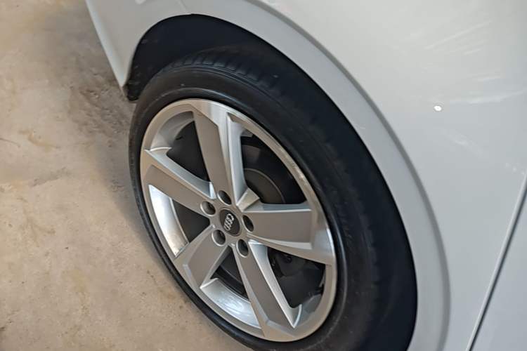 Used Audi A3 2019 Limousine 35 TFSI Style Version China V Emission Standard Right Rear Wheel Hub