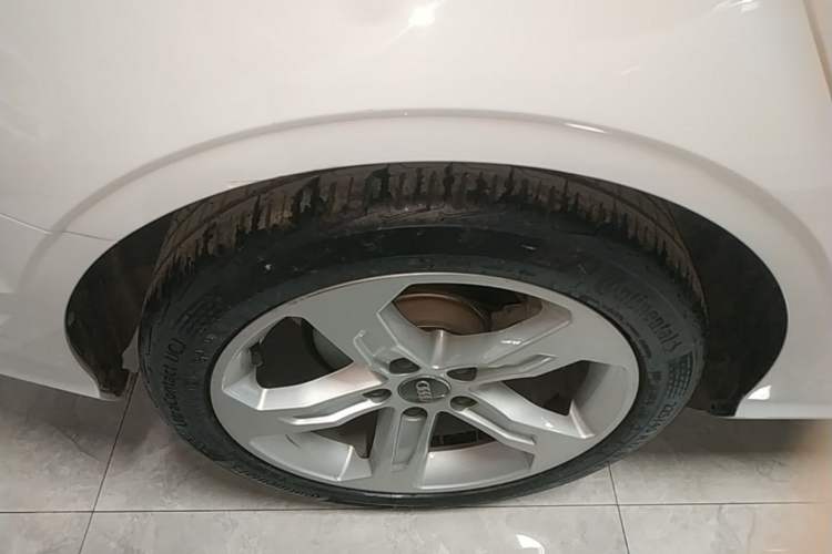Used Audi A3 2019 Limousine 35 TFSI Ambition China VI Right Rear Wheel Hub