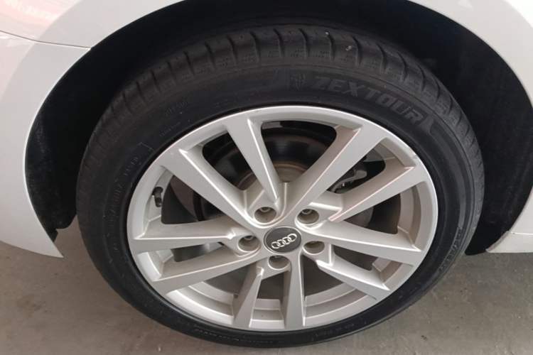 Used Audi A3 2019 Sportback 35 TFSI Ambition China V Right Rear Wheel Hub