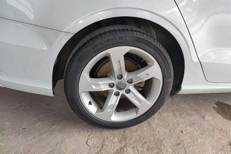 Used Audi A3 2019 Limousine 35 TFSI Ambition China V Right Rear Wheel Hub