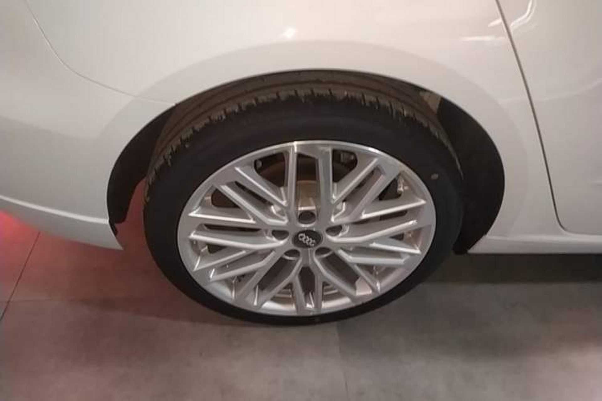 Used Audi A3 2019 Sportback 35 TFSI Style Edition China VI Emission Standard Right Rear Wheel Hub