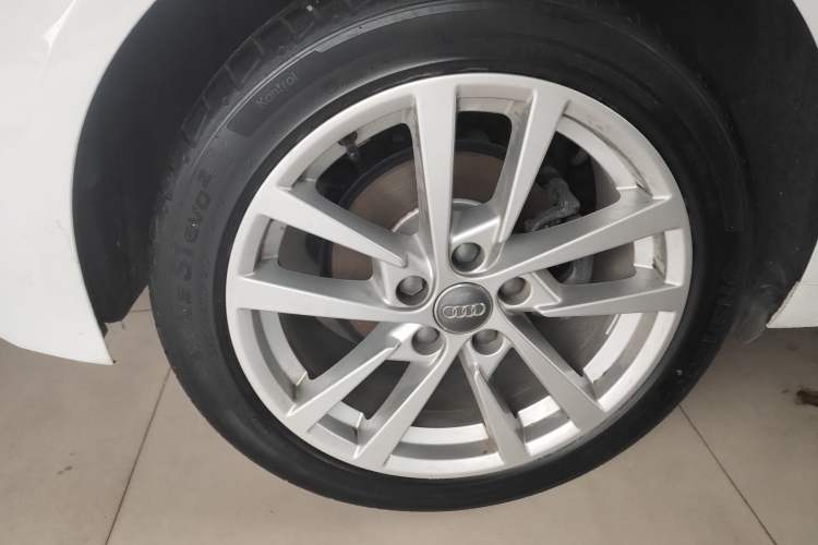 Used Audi A3 2019 Sportback 35 TFSI Ambition China V Right Rear Wheel Hub