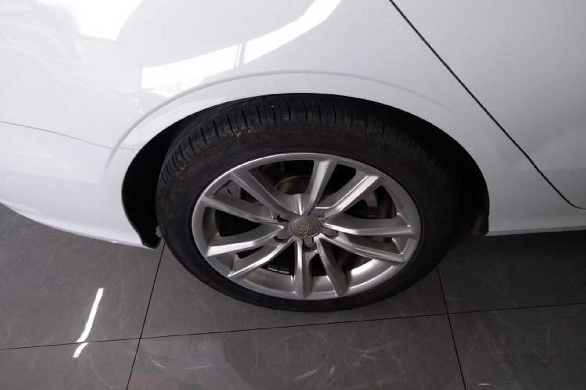 Used Audi A3 2019 Limousine 35 TFSI Ambition China VI Right Rear Wheel Hub