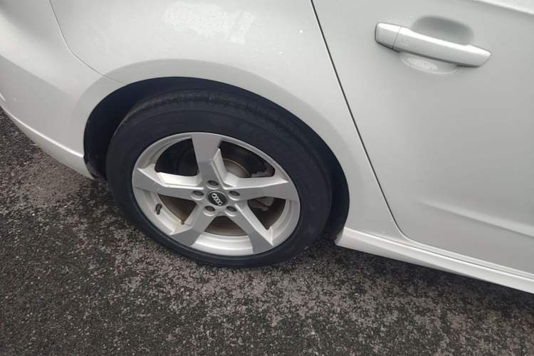 Used Audi A3 2019 Sportback 35 TFSI Fashion Edition China V Right Rear Wheel Hub