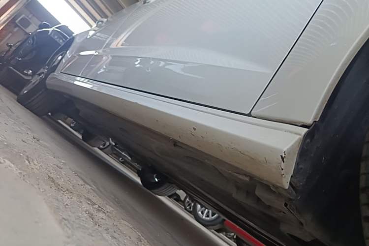 Used Audi A3 2019 Sportback 35 TFSI Sporty Version China VI Right Side Sill