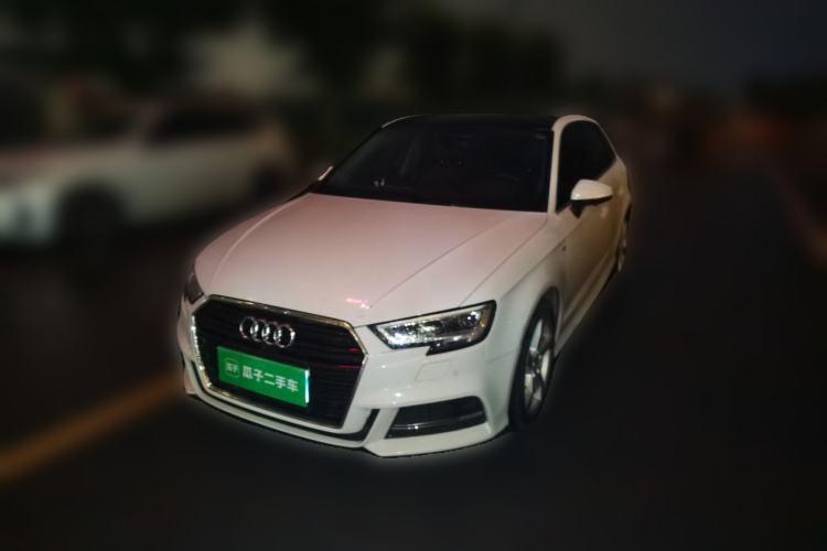 Used Audi A3 2019 Sportback 35 TFSI Fashion Edition China V Guazi used car, China used car export, Used car for sale, Used Audi cars, Cheapest cars for sale