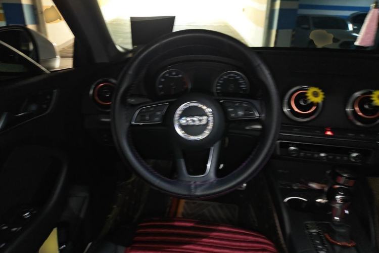 Used Audi A3 2019 Limousine 35 TFSI Style Version China V Emission Standard Steering Wheel