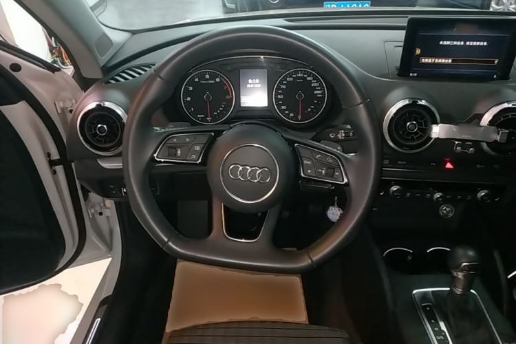 Used Audi A3 2019 Limousine 35 TFSI Sport Edition China V Emission Standard Steering Wheel