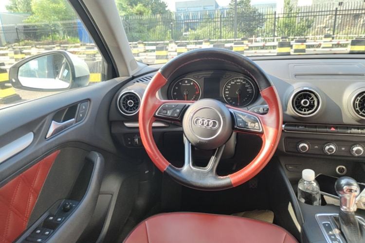 Used Audi A3 2019 Limousine 35 TFSI Ambition China VI Steering Wheel
