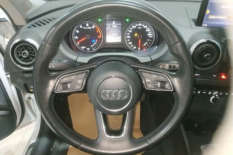 Used Audi A3 2019 Sportback 35 TFSI Fashion Edition China V Steering Wheel