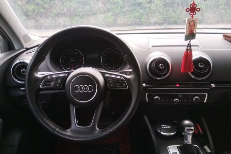 Used Audi A3 2019 Limousine 35 TFSI Fashion Edition China V standard Steering Wheel