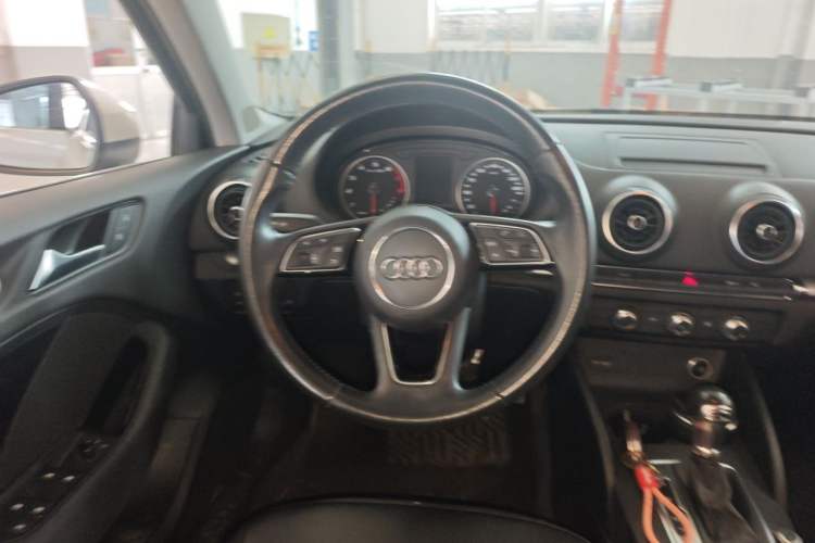 Used Audi A3 2019 Limousine 35 TFSI Ambition China V Steering Wheel