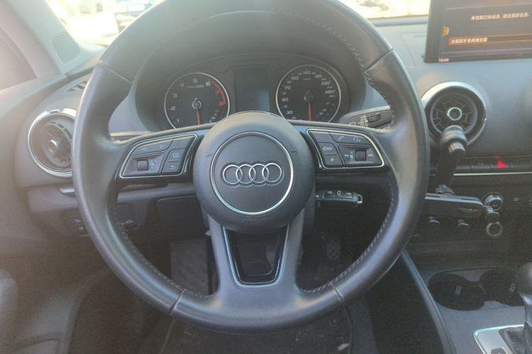 Used Audi A3 2019 Limousine 35 TFSI Fashion Edition China V standard Steering Wheel