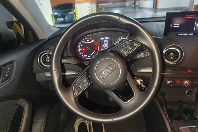 Used Audi A3 2019 Limousine 35 TFSI Ambition China VI Steering Wheel