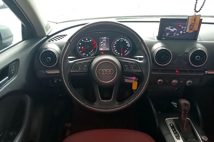 Used Audi A3 2019 Limousine 35 TFSI Ambition China VI Steering Wheel
