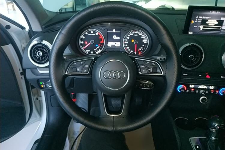 Used Audi A3 2019 Limousine 35 TFSI Style Version China V Emission Standard Steering Wheel