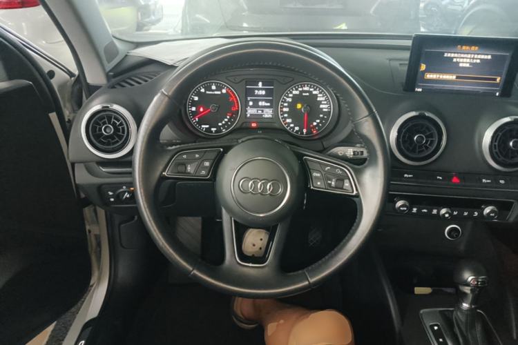 Used Audi A3 2019 Limousine 35 TFSI Fashion Edition China V standard Steering Wheel