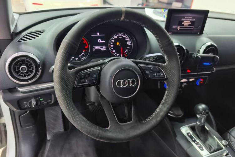 Used Audi A3 2019 Limousine 35 TFSI Style Version China V Emission Standard Steering Wheel