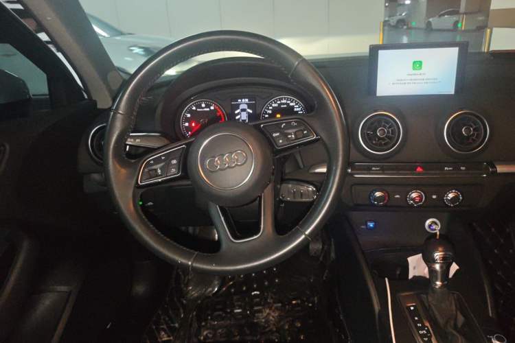 Used Audi A3 2019 Limousine 35 TFSI Ambition China VI Steering Wheel