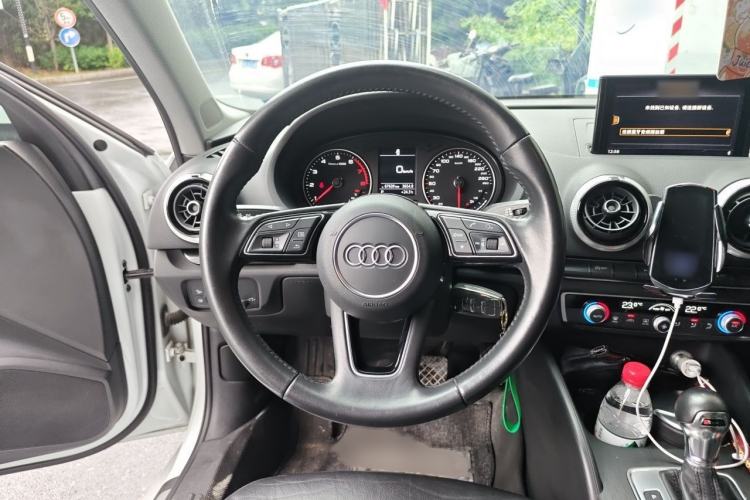 Used Audi A3 2019 Limousine 35 TFSI Fashion Edition China V standard Steering Wheel