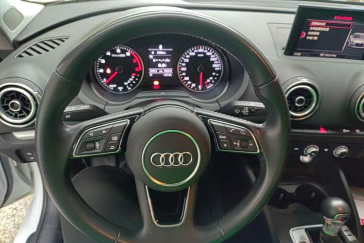 Used Audi A3 2019 Limousine 35 TFSI Ambition China V Steering Wheel