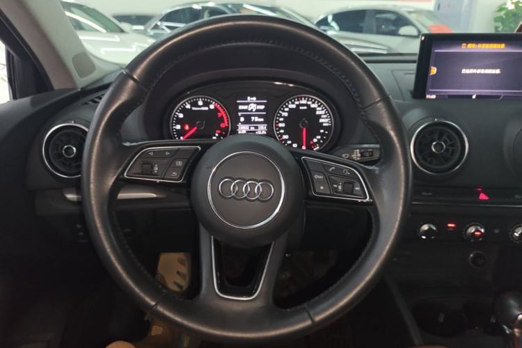 Used Audi A3 2019 Limousine 35 TFSI Ambition China VI Steering Wheel