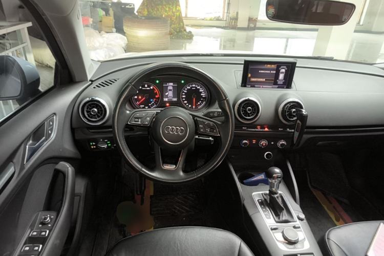 Used Audi A3 2019 Sportback 35 TFSI Fashion Edition China V Steering Wheel