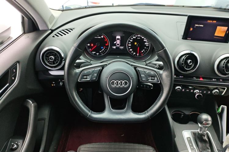 Used Audi A3 2019 Limousine 35 TFSI Sport Edition China V Emission Standard Steering Wheel